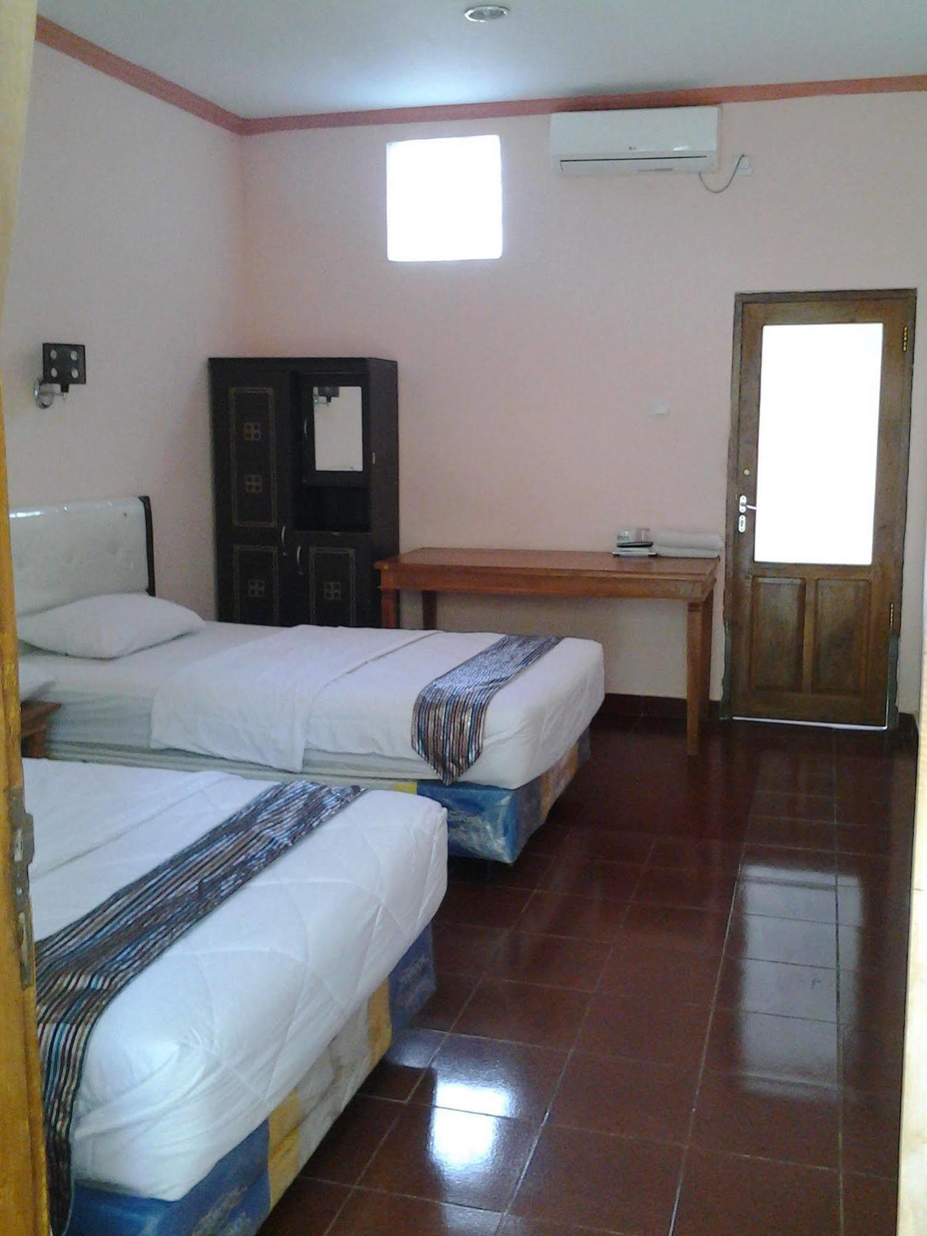 Mahendra Beach Inn Kuta Lombok Dış mekan fotoğraf