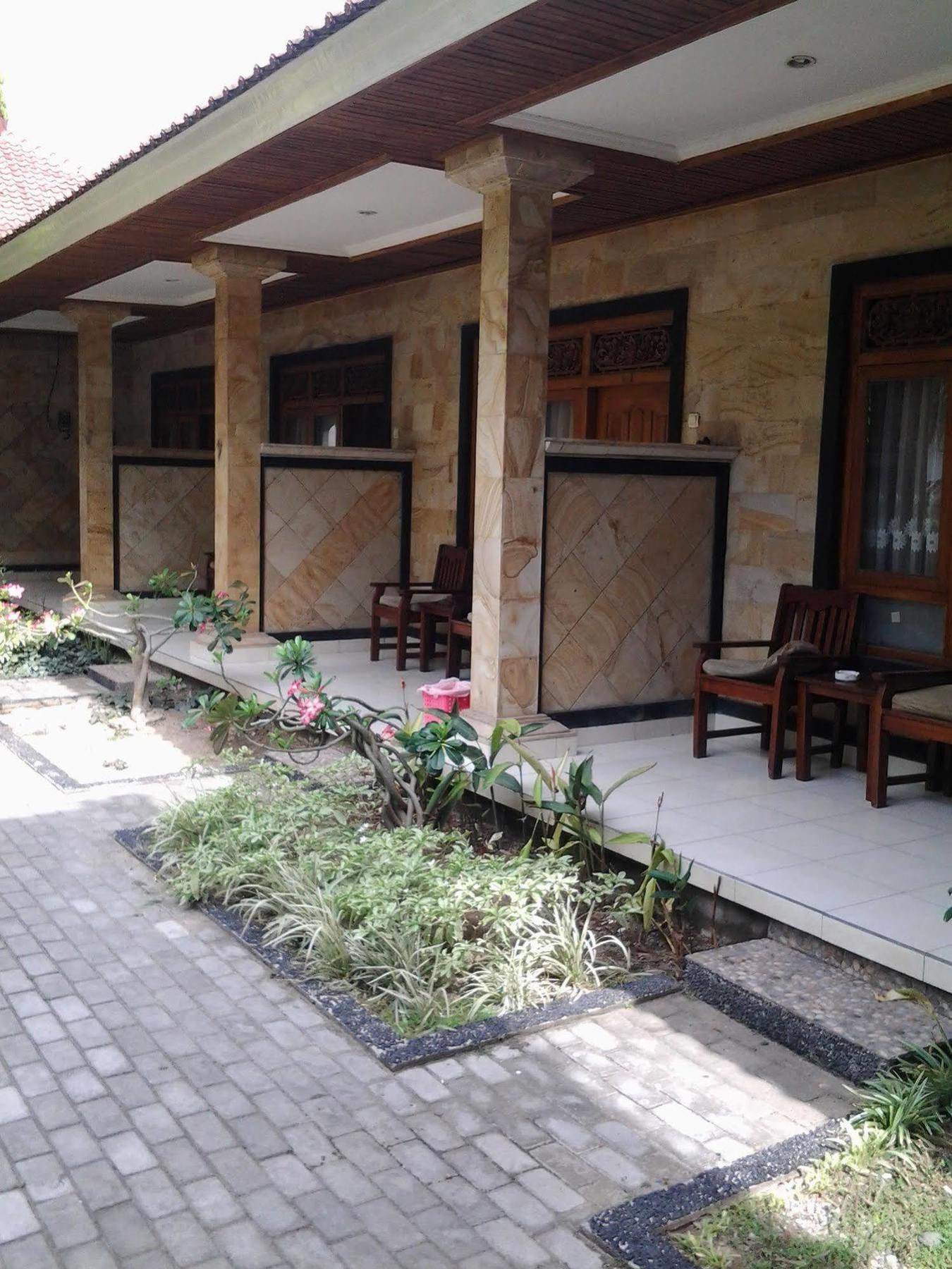 Mahendra Beach Inn Kuta Lombok Dış mekan fotoğraf